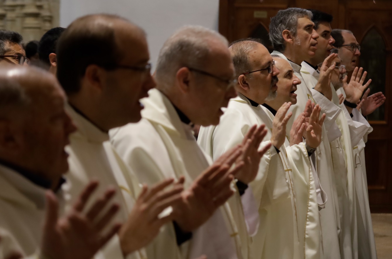 clero diocesis alcala de henares misa crismal 2024