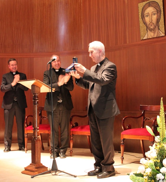 medalla d florentino rueda diocesis alcala