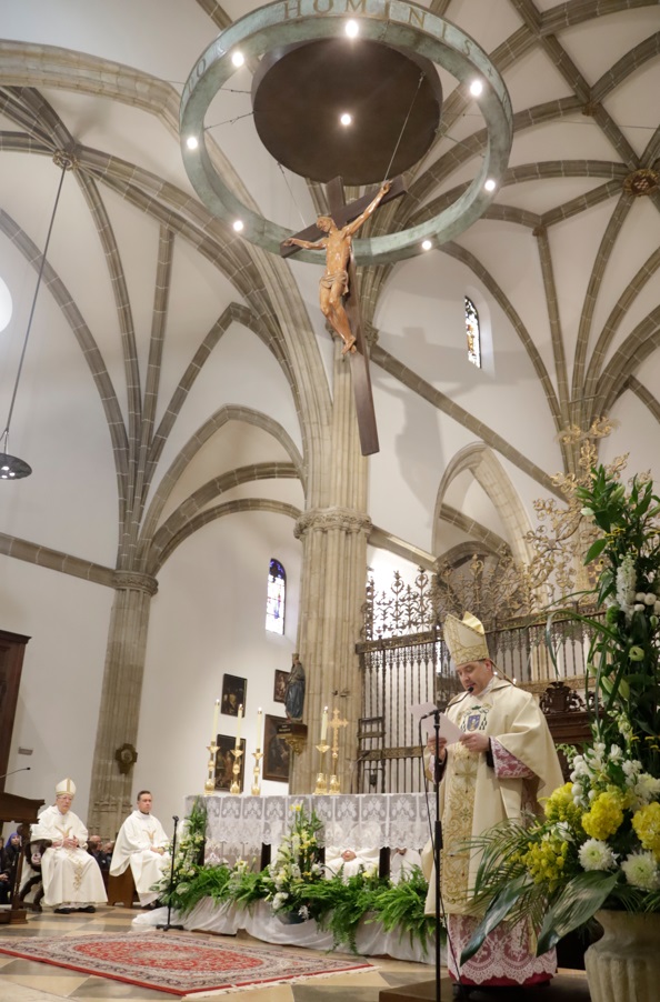 presbiterio catedral alcala homilia misa crismal